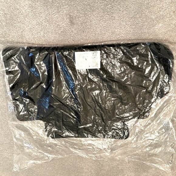 Audi Q5 Genuine Factory OEM Carpet Floor Mats 2018 - 2024 Set of 4 Front Rear - Picture 3 of 7